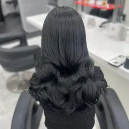 【🪽暗髪だからこそ大切な艶感🪽】透明感の優れた韓国暗髪カラー🇰🇷ワンカラー➕さら艶🤍髪質改善トリートメント