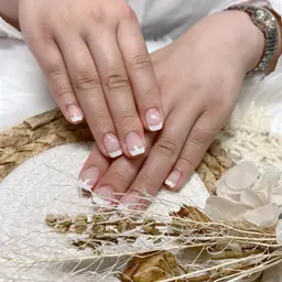 💛大人気　フレンチネイル　オフ別