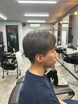 メンズカット+デザインカラーブリーチなし(土日祝用19:30~)