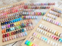 フットは施術設備に限りがある為お問い合わせをお願いします。【オフ込】カラーグラデーション