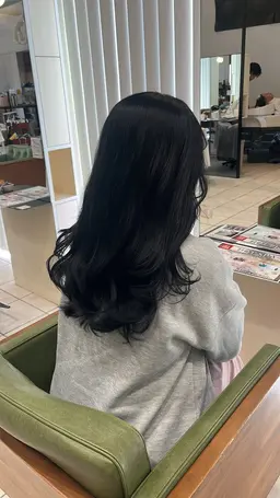 【色落ちしにくい！！！】艶暗染めカラー🐈‍⬛（ミニモ学割）