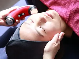 【人気No.2】毛穴集中アプローチ★美白ケアコース