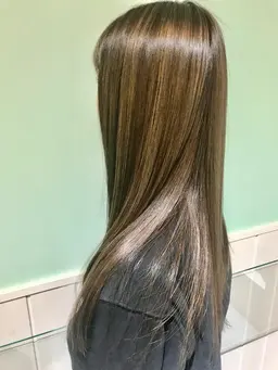 【透明感＋艶】✨全体カラー＋ハイライト＋aujua 1stepトリートメント✨