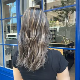 🐳🫧カット＋ハイライトカラー＋ベースカラー🫧🐳