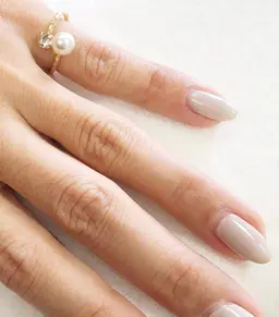 初回限定メニュー⭐️ハンド♪爪潤う弱酸性ジェル導入！ワンカラーorラメグラデ※オフ付き