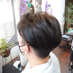 メンズ向け👍女性でもOK🤩２ブロック刈上げ部カット✂️両サイド990円バック1320円バック〜サイド1980円