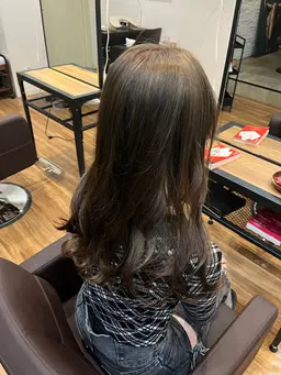 ブリーチリタッチ＋カラー無料🌟