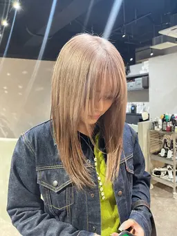 ブリーチリタッチ＋透け感カラー＋似合わせカット🛼【⚠️16時以降限定価格！✨】透明感カラーお任せ下さい🎫