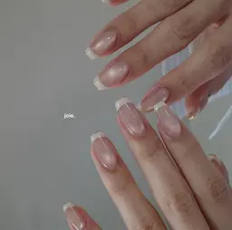 (ペース色付き)フレンチネイル