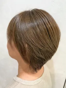 【脱白髪染め💙】白髪ぼかしハイライト＋カット＋トリートメント