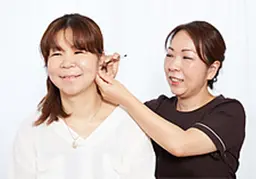 本気のダイエットカウンセリングと耳ツボ施術