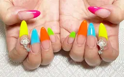 フレンチネイル🤍オフ無料