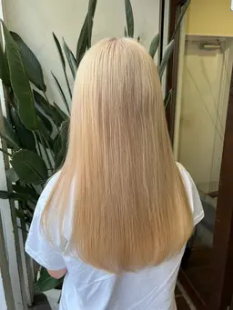 🦖ダブルカラー🦖全体ブリーチ➕透明感カラー➕CMCトリートメント