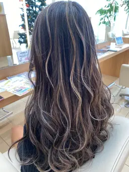 ハイライトカラー＋アメイジアTr