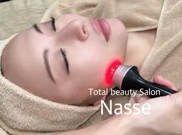 【小顔＆たるみケア】フォース4Dリフトフェイシャル60分￥9900