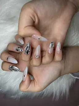 ミニモ学割18歳まで学割👱♀️オフ無🫧ハンドネイル