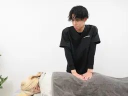 【腰痛/反り腰🚶‍♂️】筋肉の張りを根本改善‼️反り腰はぽっこりお腹やO脚の原因💥⚠️安定した身体づくり🎊