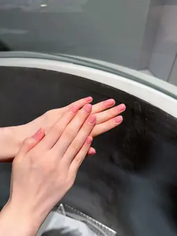 4/7(火)🎀限定 オフなしラメグラ(※亀裂直し・長さ出し不可) ①11:30~ ②15:00~ ③16:30~