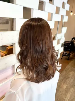 🦋【カットモデルで来店された方限定】🦋⚠️平日限定⚠️カラーorパーマor縮毛矯正などの1メニュー半額※補足説明必読