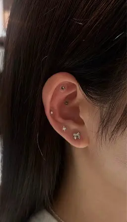 【限定メニュー】耳ツボジュエリー