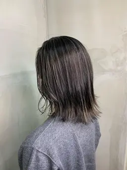 🦄【ケアブリーチ使用】カット+ハイライトカラー🦄