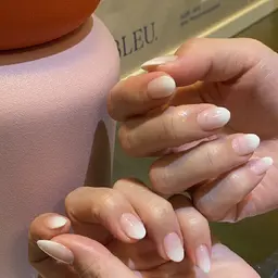 先着！【29才以下限定】ネイルモデル/ハンドオフあり/カラーグラデーション💚