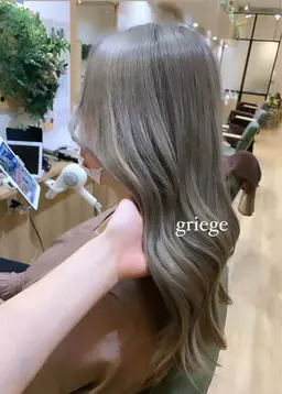 【脱白髪染め】白髪ぼかしカラー＋カット