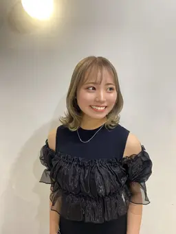 ブリーチカラー➕カット➕トリートメント【学生様大歓迎】リタッチのみもOK🙆🏻‍♀️ロング料金無し✨