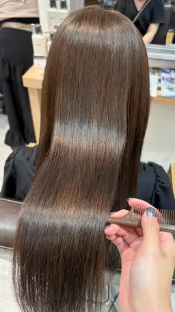 🏷️ 12月29、30日 限定❗️￤ 髪質改善パールプラチナトリートメント💫(シャンプーブロー込み)