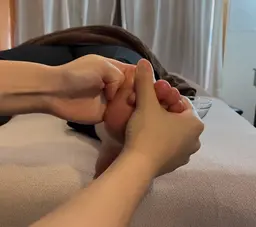 ふくらはぎ☆足裏☆フットリフレクソロジー 60分