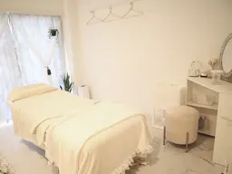 【どんどんビューティー割】15%OFF★前回来店日より15日以内のご来店でご利用可能です★【ヒト幹細胞フェイシャル】