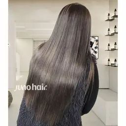 【韓国レイヤーカット＋ケラチン髪質改善🐰💎水光ケラチンブースター】