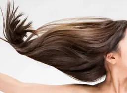 縮毛矯正、酸性ストレート、お客様の髪質に合わせて選定致します。酸性ストレートは+¥1,100
