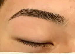 眉ワックス脱毛　【レディースはもちろんメンズも◎】