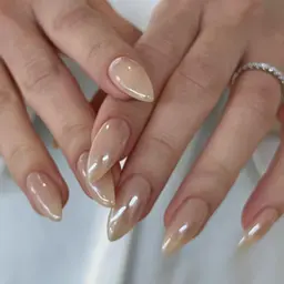 初回オフ半額✨オフありミラーネイル🎼(パラジェル使用)