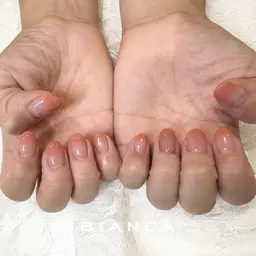 期間限定【オフ有り】ハンド🙌🏻✨ワンカラーorグラデーション🫧川口/パラジェル変更可🌈