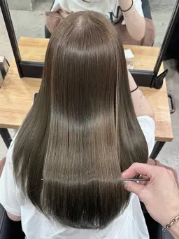 ブリーチ毛でもダメージ0‼️今話題の酸性ストレート✨️高級トリートメント付き🌈