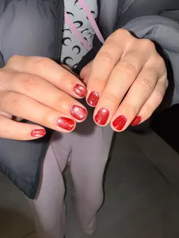 ❤️‍🔥4/8 12時半•19時❤️‍🔥オフなし【フットorハンド】ワンカラー•ラメ•フラッシュ