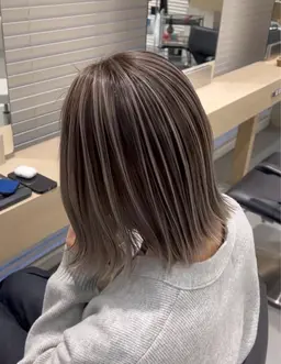 ‼️2.3月19:30​〜​限定‼️【ハイライト】➕【全体カラー】➕【トリートメント】