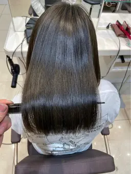 【艶サラ】カット・縮毛矯正¥17500→14800