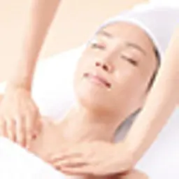 【新規限定】贅沢トリプルケア!美顔&首肩スペシャルケアコース65分¥10450→¥4950