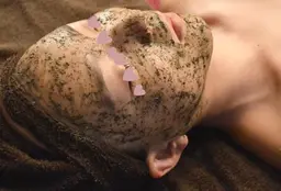 ハーブピーリング🌹陶肌トリートメント・本来の素肌美へ [初回限定]