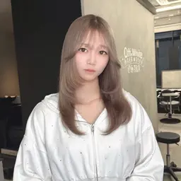 ケアブリーチ+カラー💍💎【ベージュ、グレージュ系】保湿トリートメント付き🩵