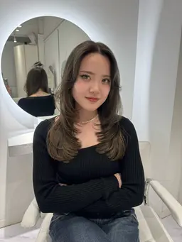 【カット+カラーmenu✨】ザクザクなのに上品なムーディーレイヤー&カラー¥4,000~ (ロング料金¥1,100~)