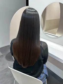 平日10​〜​20代限定✨髪質改善トリートメント＋透明感カラー✨メンテナンスカット→枝毛、毛先カット✨ワンカラー✨