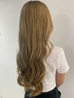 お出かけ前に🚗³₃      コテ巻きアレンジ