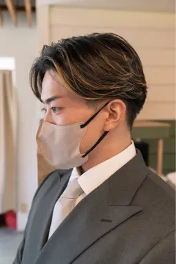 カット+ブリーチorハイライト￥18000