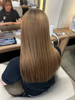 [卒業生おすすめメニュー]初めてブリーチする方におすすめ✨