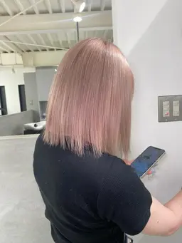 【一撃💥ハイトーン👩‍🦳黒染め履歴にオススメ‼️】ハイブリーチ(ブリーチ2回)+カット＋毛髪補修トリートメント⭐️