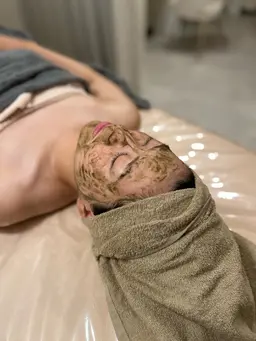 人気No.1!REVI陶肌トリートメント(剥離なしハーブピーリング)★口コミ、ビフォーアフター写真必須